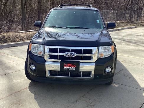 Used 2011 Ford Escape Limited w/ 302A Rapid Spec Order Code image 3