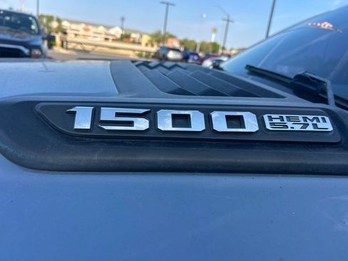 Used 2019 RAM 1500 Laramie w/ Sport Appearance Package AWD/4WD image 15
