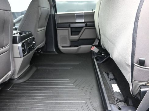 Used 2020 Ford F150 XLT w/ Equipment Group 302A Luxury AWD/4WD image 16
