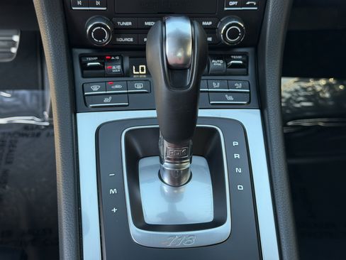 Certified 2019 Porsche 718 Cayman S RWD image 24