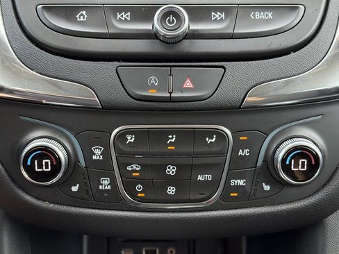 Used 2024 Chevrolet Equinox LT FWD image 6