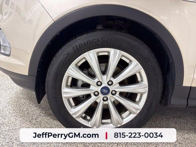 Used 2017 Ford Escape Titanium FWD image 34