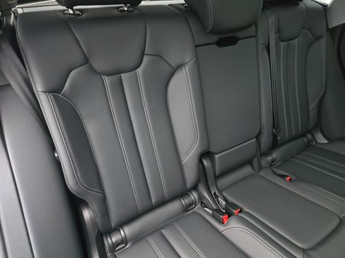 Used 2023 Audi Q5 2.0T Prestige w/ Prestige Package image 35