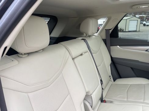 Used 2020 Cadillac XT5 Premium Luxury image 41