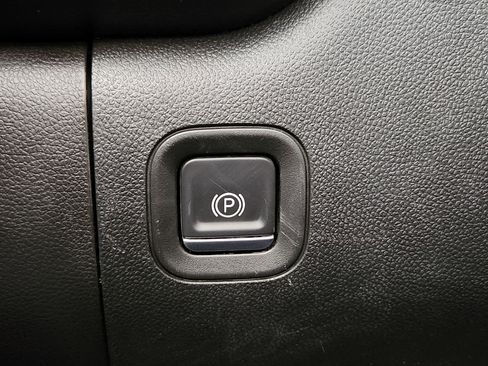 Used 2023 Chevrolet Silverado 2500 W/T w/ WT Convenience Package image 27