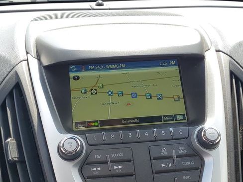 Used 2017 Chevrolet Equinox LT w/ Convenience Package image 15