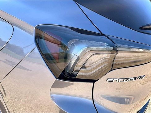 Used 2024 Buick Encore GX Avenir w/ Avenir Convenience Package image 31