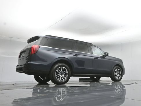 Used 2025 Ford Expedition Max Active RWD image 55