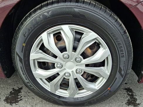 Used 2018 Kia Forte LX image 8