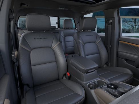 New 2026 GMC Canyon Denali image 17