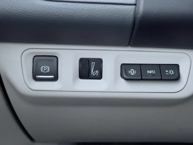 Used 2023 GMC Acadia Denali AWD/4WD image 33