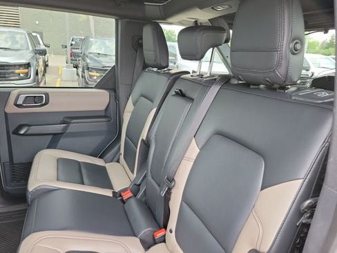 Certified 2024 Ford Bronco Wildtrak AWD/4WD image 23