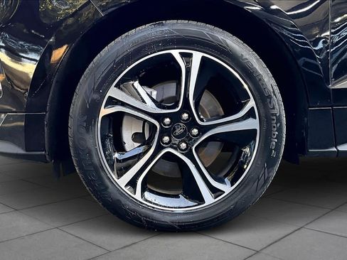 Used 2023 Ford Edge ST image 10