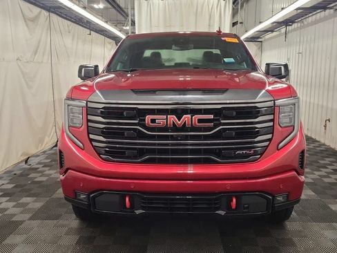Used 2023 GMC Sierra 1500 AT4 AWD/4WD image 4