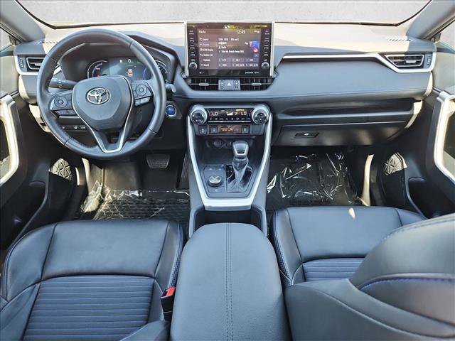 Used 2022 Toyota RAV4 XSE w/ XSE Grade Weather Package AWD/4WD image 18