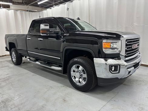 Used 2015 GMC Sierra 2500 SLT w/ Suspension Package, Off-Road image 7