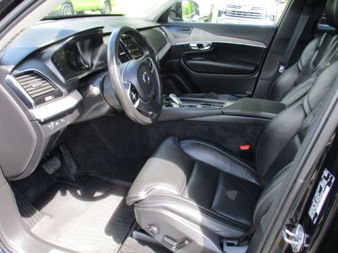 Used 2021 Volvo XC90 T8 Inscription w/ Advanced Package AWD/4WD image 12