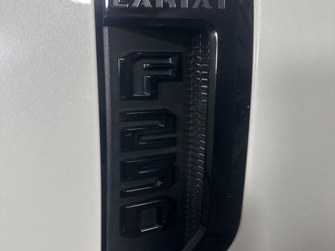Used 2022 Ford F250 Lariat w/ Tremor Off-Road Package image 37