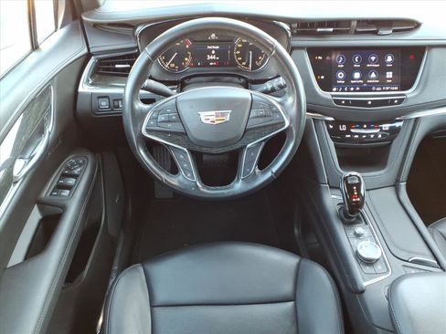 Used 2020 Cadillac XT5 Premium Luxury image 17