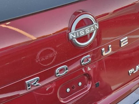 Used 2023 Nissan Rogue Platinum w/ Platinum Premium Package FWD image 9