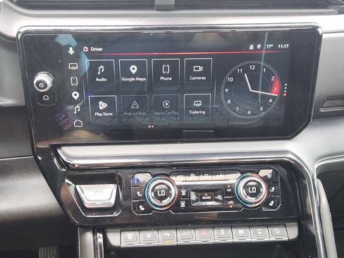Used 2025 GMC Sierra 2500 AT4X AWD/4WD image 18