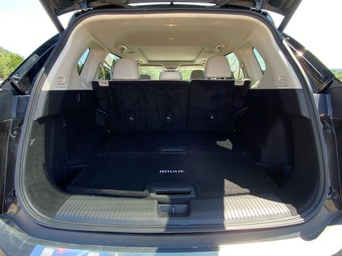 Used 2023 Nissan Rogue SL w/ SL Premium Package AWD/4WD image 12