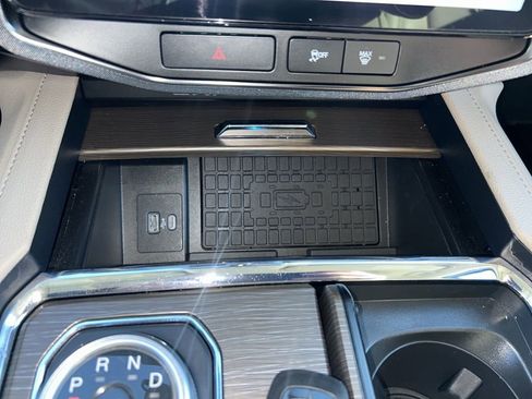 Used 2023 Ford Expedition Max Limited image 37