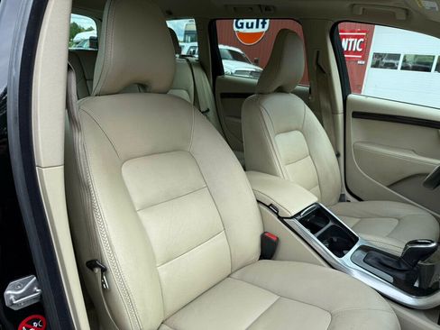 Used 2016 Volvo XC70 T5 Premier w/ Proximity Package image 53