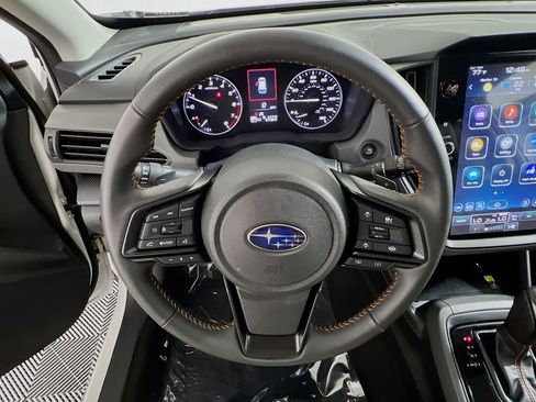Certified 2025 Subaru Crosstrek 2.5i Limited w/ Popular Package #3A AWD/4WD image 10
