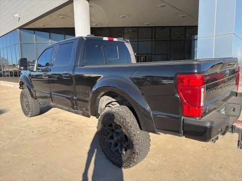 Used 2022 Ford F250 Lariat w/ Lariat Ultimate Package image 5