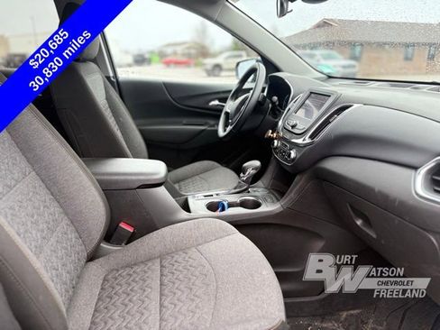 Used 2023 Chevrolet Equinox LT image 22