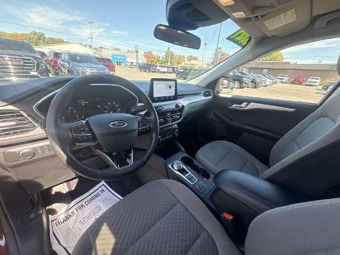 Used 2021 Ford Escape SE w/ Cold Weather Package image 10