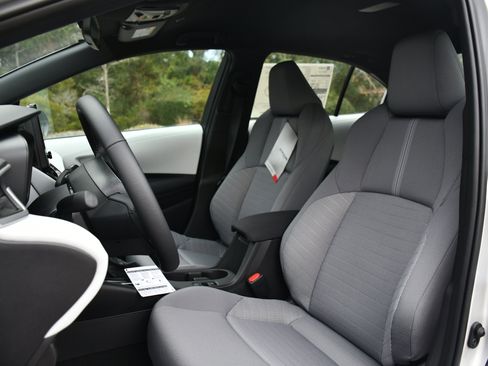 New 2026 Toyota Corolla SE image 5