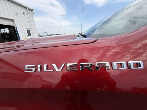 Certified 2021 Chevrolet Silverado 1500 Custom AWD/4WD image 30