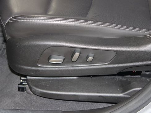 Used 2025 Cadillac XT6 Premium Luxury image 22