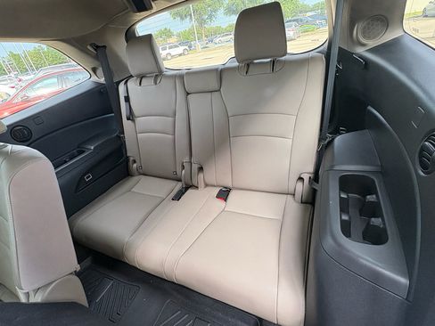 Certified 2018 Honda Pilot Touring image 33