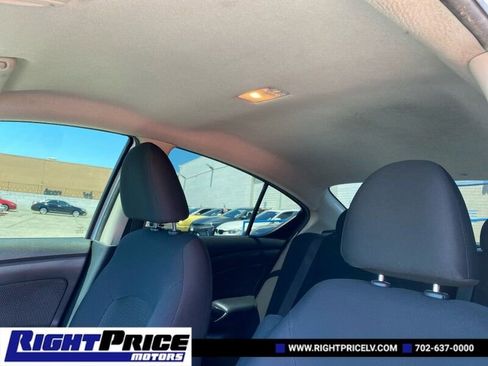 Used 2013 Nissan Versa SV image 21