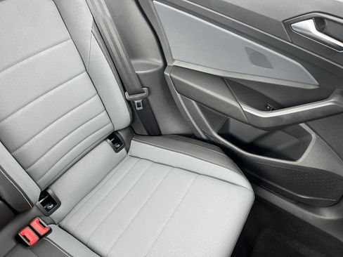 Used 2025 Volkswagen Jetta SE image 37