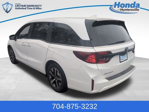 New 2026 Honda Odyssey EX-L image 5
