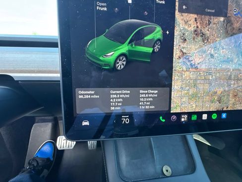 Used 2021 Tesla Model Y Long Range AWD/4WD image 10