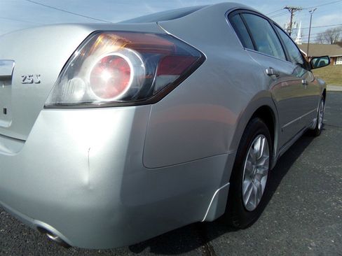 Used 2010 Nissan Altima 2.5 S image 7