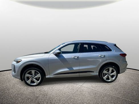 New 2026 Audi Q5 Premium Plus AWD/4WD image 33