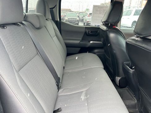 Used 2019 Toyota Tacoma SR5 image 29