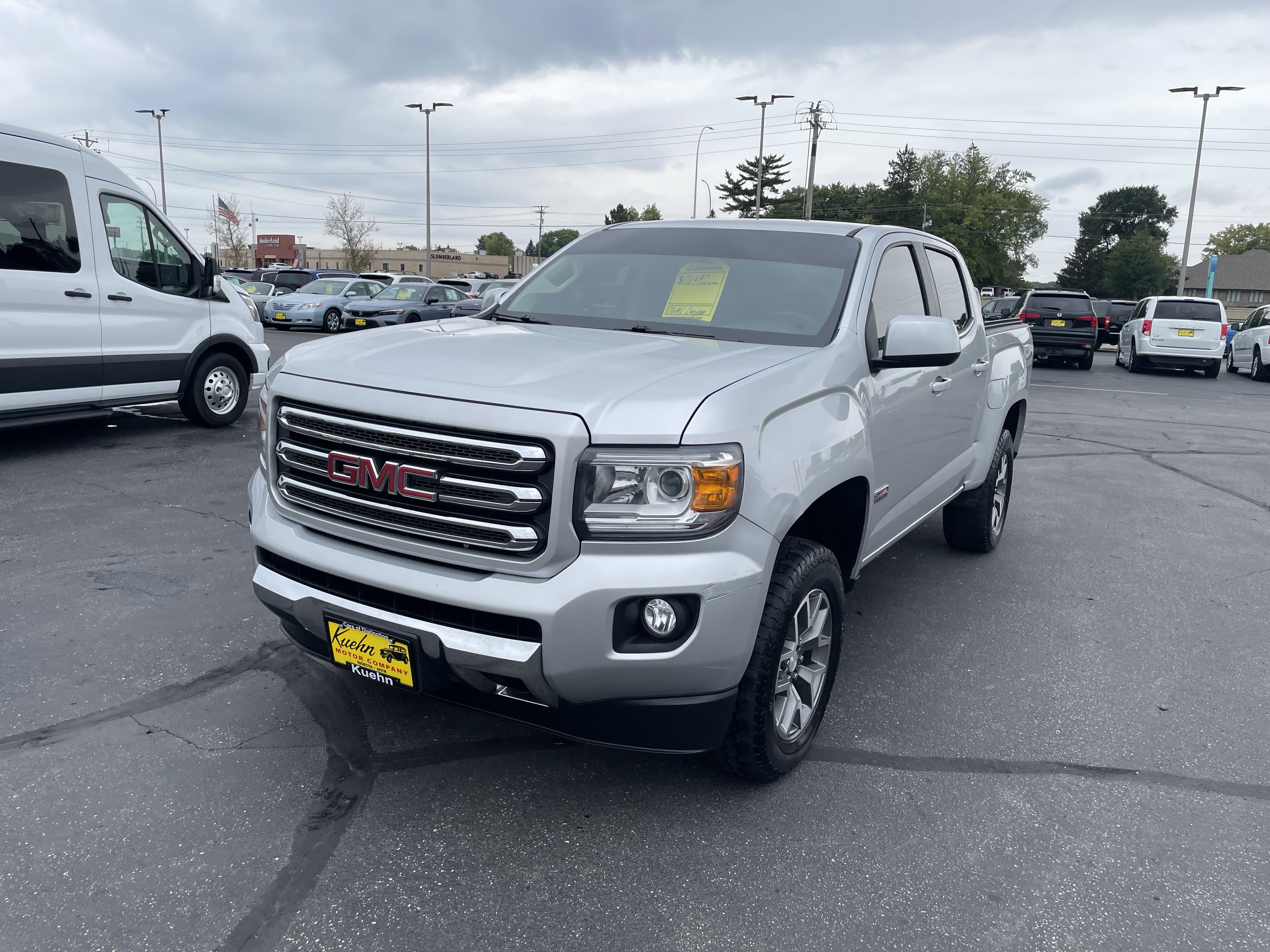 Used 2017 GMC Canyon SLE w/ All Terrain Package AWD/4WD image 4