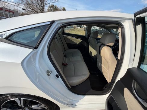 Used 2016 Honda Civic Touring image 16