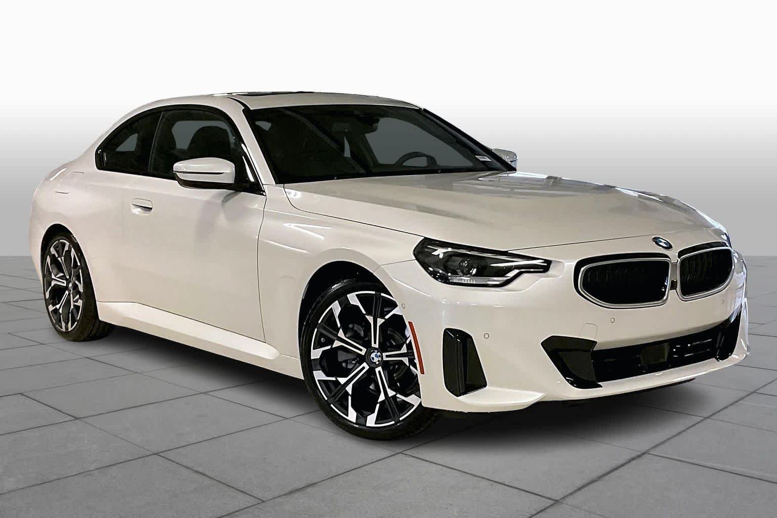 Used 2026 BMW 230i Coupe w/ Convenience Package RWD image 2