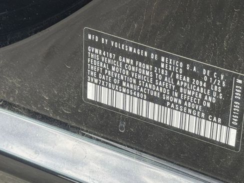 Used 2025 Volkswagen Jetta SE FWD image 30