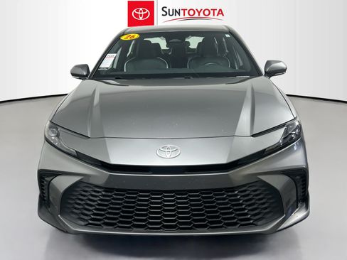 Used 2026 Toyota Camry SE FWD image 10