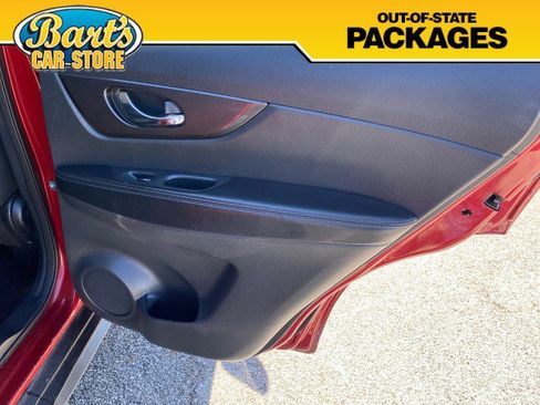 Used 2019 Nissan Rogue SV FWD image 9