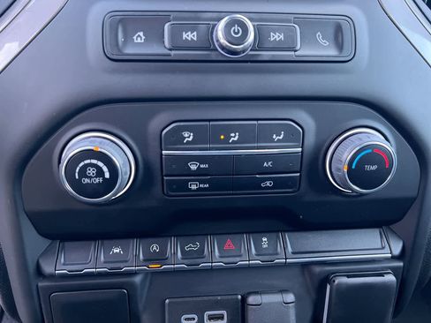 Used 2023 Chevrolet Silverado 1500 W/T image 19